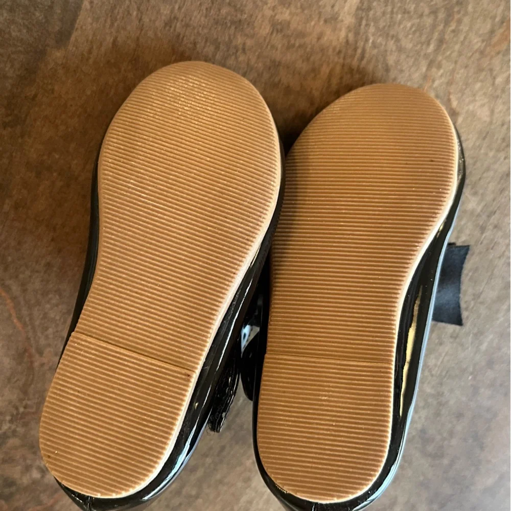Felix & Flora Black Shiny Patent Leather Shoes with Bow 5 Toddler Girl